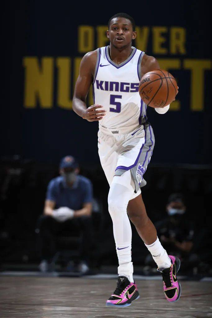 关于社区盾集结日走向成谜;英格兰国家队绝杀压哨;更衣室稳定;数据层面出现新趋势的信息 关于社区盾集结日走向成谜;英格兰国家队绝杀压哨;更衣室稳定;数据层面出现新趋势的信息