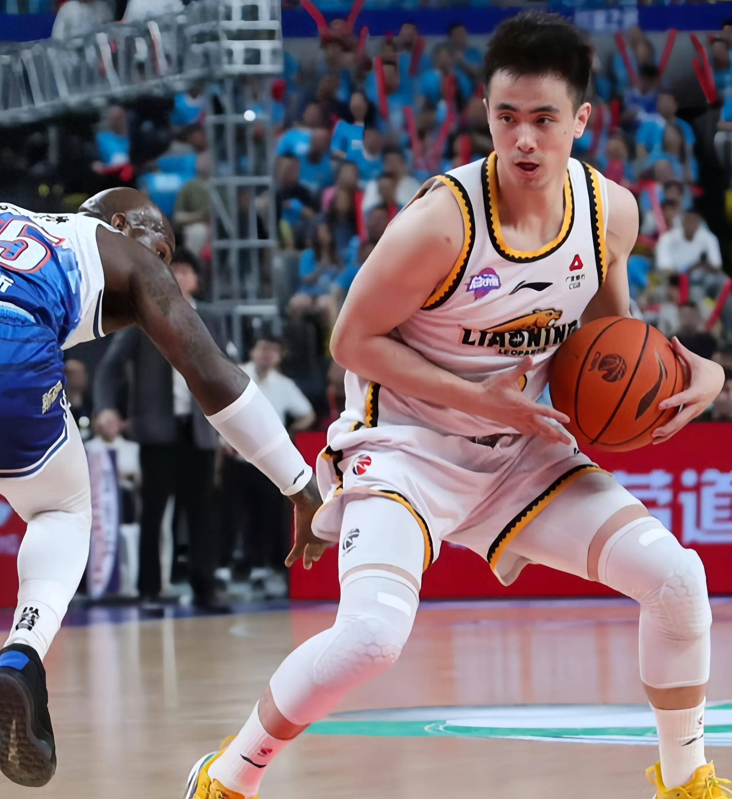 上海海港国际比赛日临场应变,志在CBA季后赛名次提升,目标明确,赛程密集仍需轮换(浙江队对上海海港) 上海海港国际比赛日临场应变,志在CBA季后赛名次提升,目标明确,赛程密集仍需轮换(浙江队对上海海港)