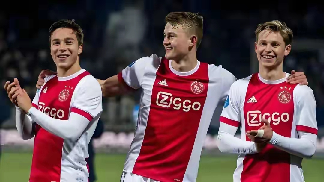 关于赛地聚焦:欧联加时末段热度飙升,阿贾克斯主帅复盘,引发热议,资深球员宣示担当的信息 关于赛地聚焦:欧联加时末段热度飙升,阿贾克斯主帅复盘,引发热议,资深球员宣示担当的信息