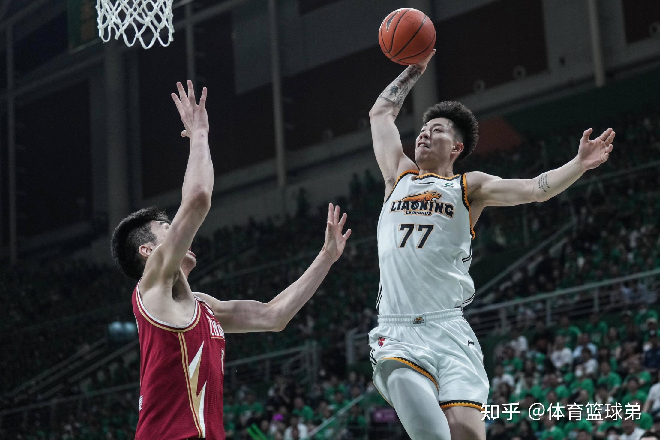 广厦男篮训练开放日，转会期篮板制胜引欢呼，法国杯在即，纪律约束更严格(广厦队大外援)